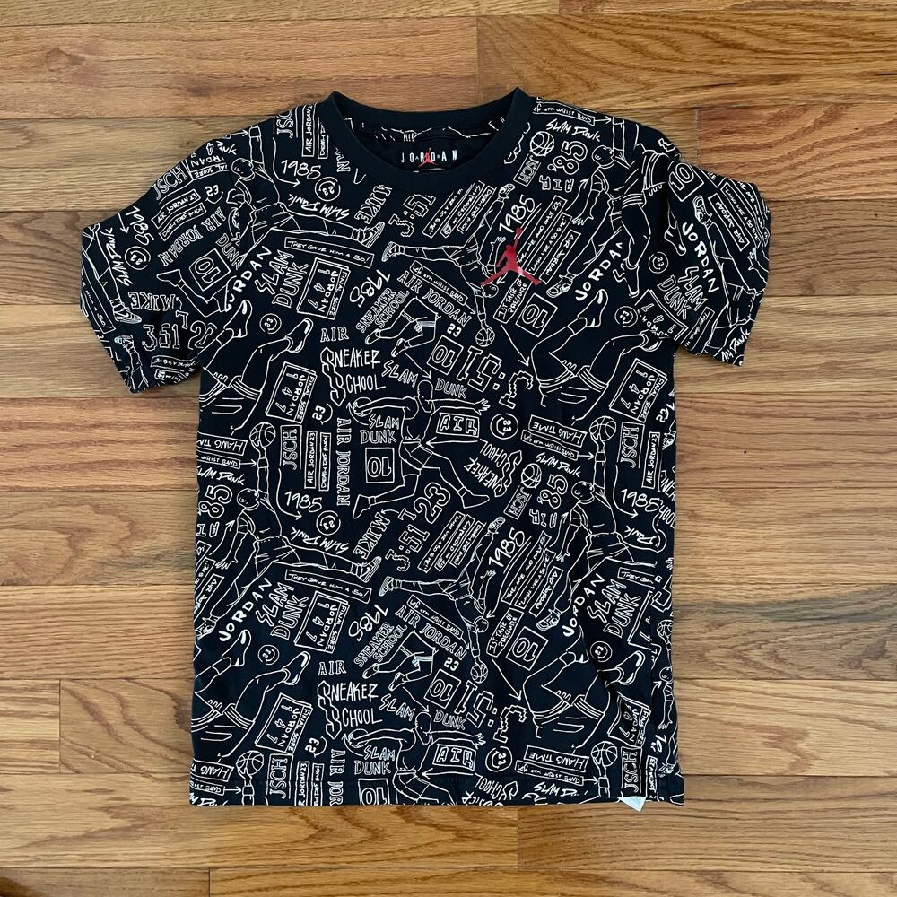 Nike Air Jordan Boys Large Brooklyn AOP TV Graphic Tee T-Shirt Black White